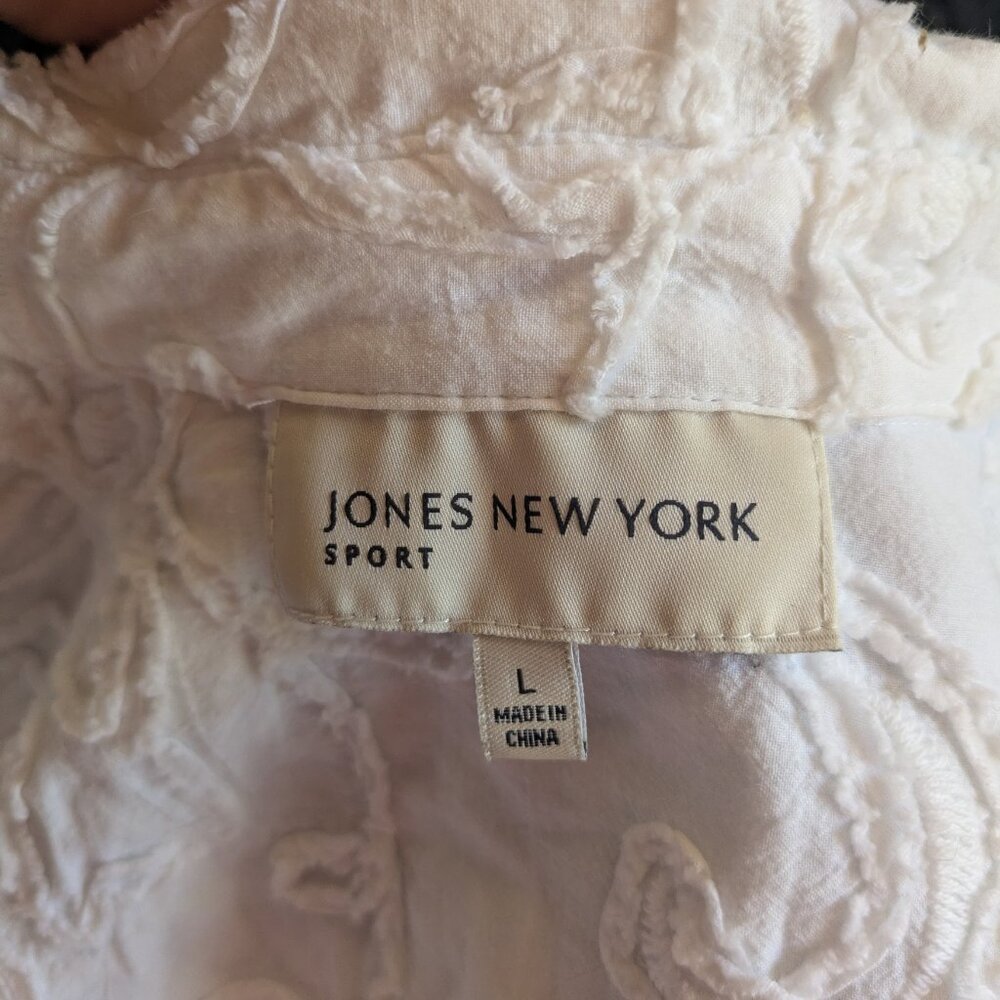 White Textured Button-Up - Picture 3 of 3
